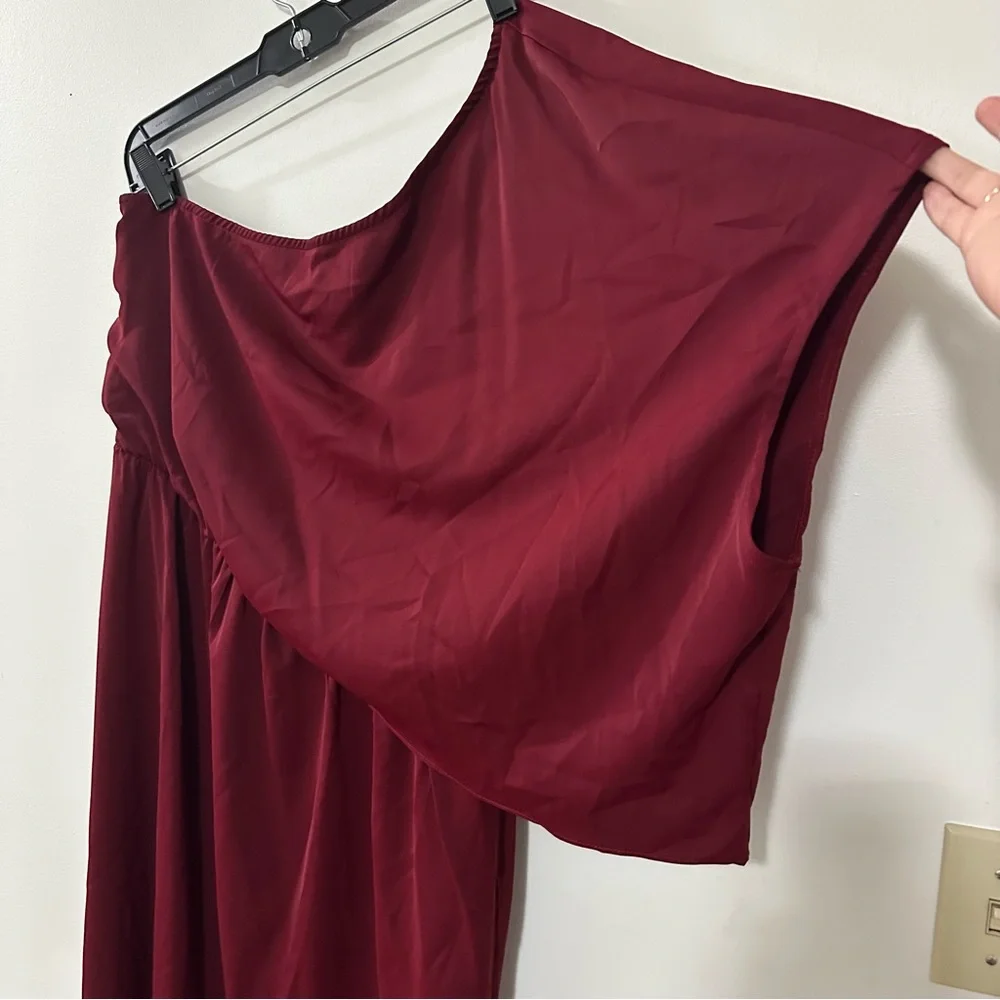 Elegant Burgundy Off-Shoulder Dress Size Large - Picture 2 of 8